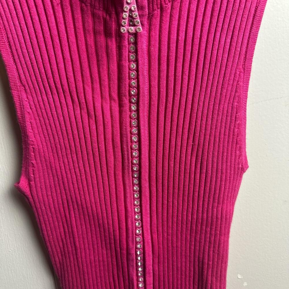 Y2K Pink Sleeveless Tank Top w Rhinestone Zipper Sweater Material - Picture 4 of 8